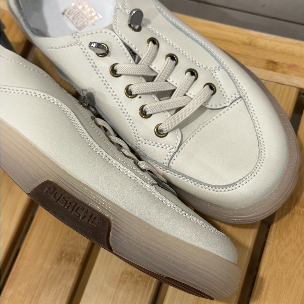 SOLD‼️ NEW Unisex Cream Sneakers by Posache - Picture 2 of 2